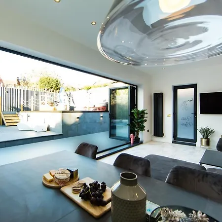 Neptune At Rounton By Maison Parfaite - Hot Tub - Parking - Robin Hoods Bay
