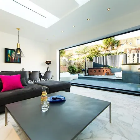 Neptune At Rounton By Maison Parfaite - Hot Tub - Parking - Robin Hoods Bay *